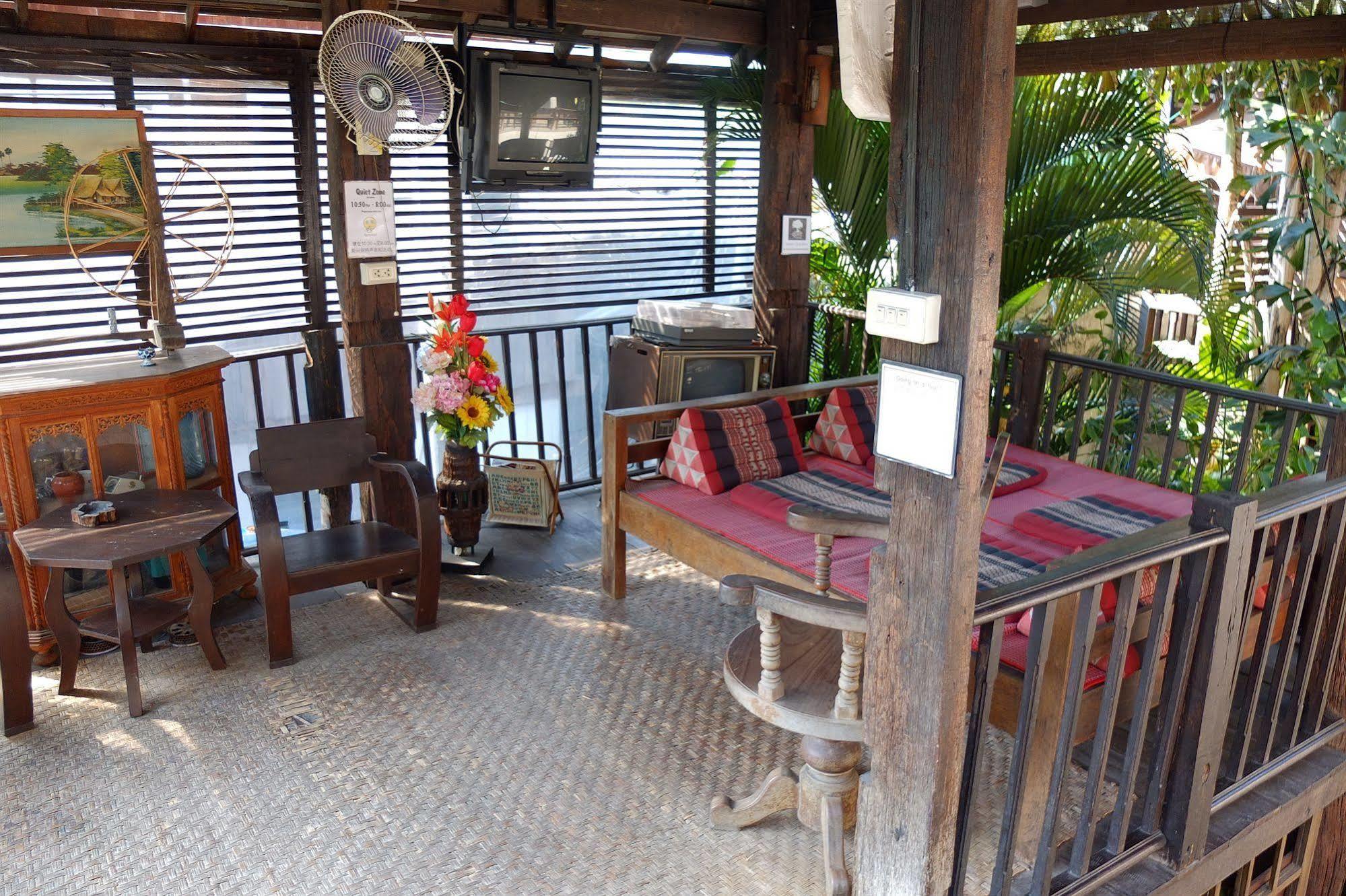 Saithong Guesthouse Chiang Mai Esterno foto