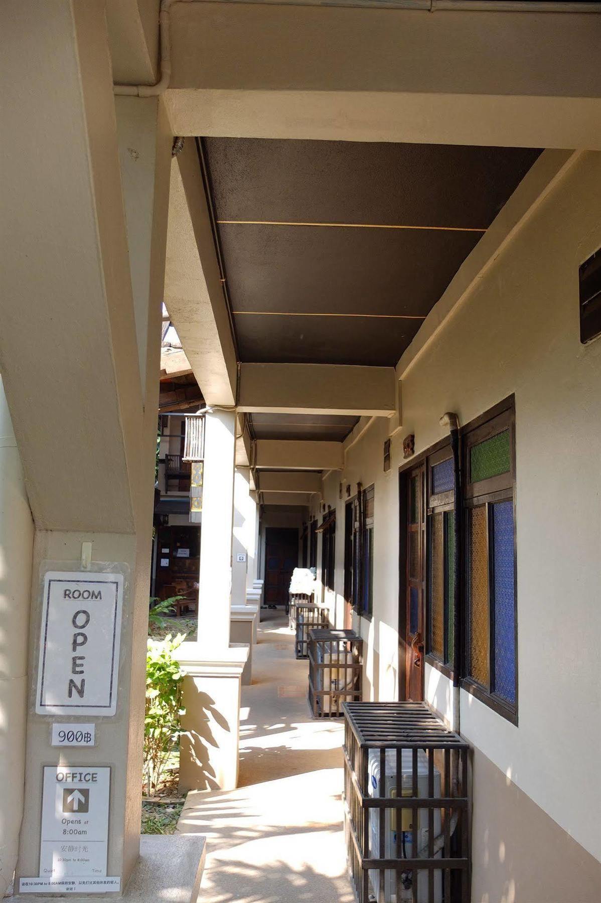 Saithong Guesthouse Chiang Mai Esterno foto