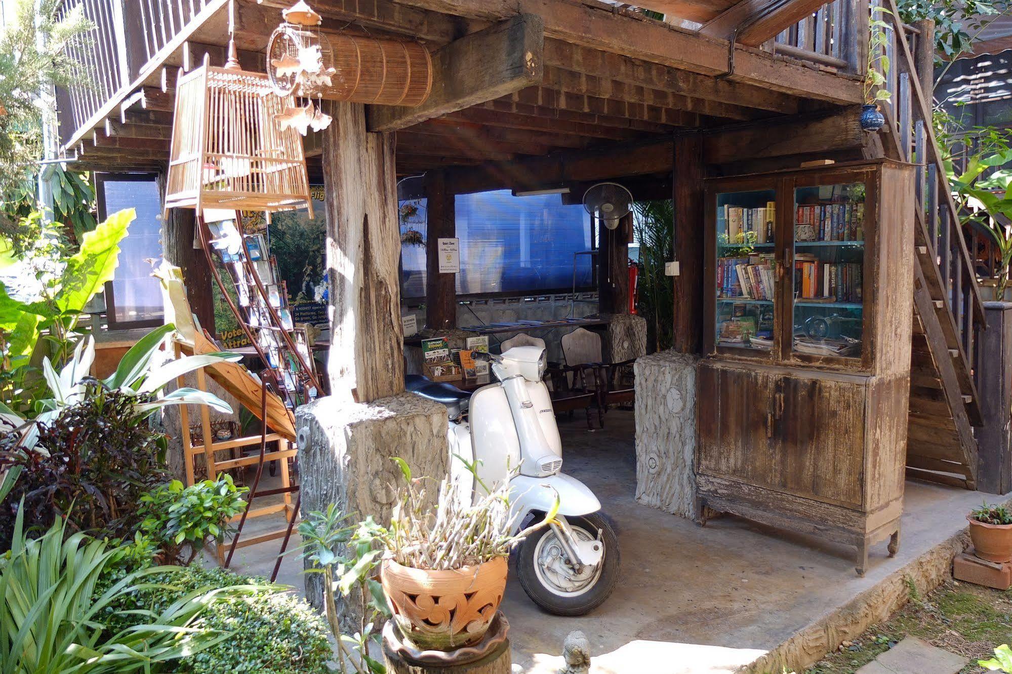 Saithong Guesthouse Chiang Mai Esterno foto