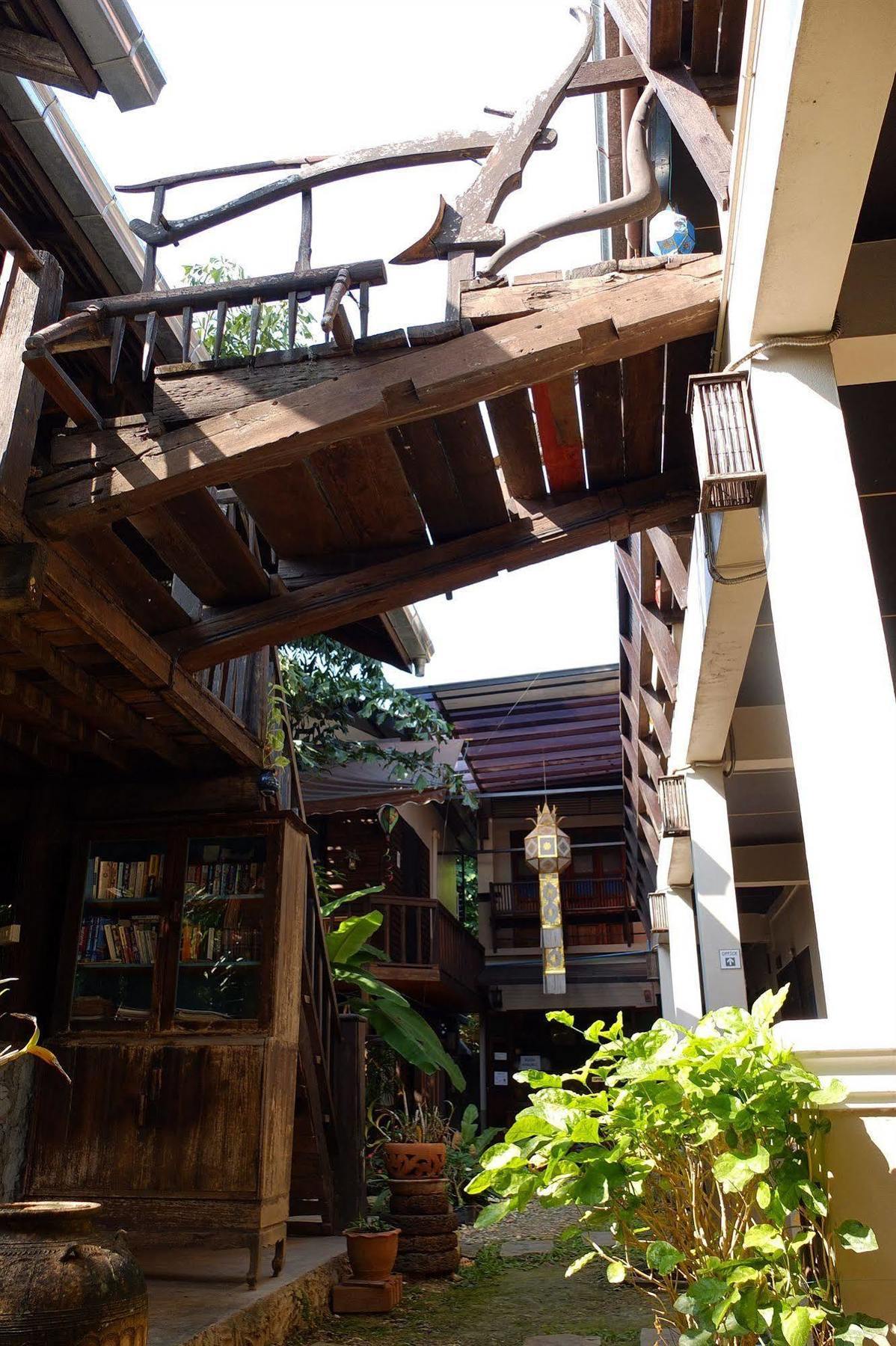Saithong Guesthouse Chiang Mai Esterno foto